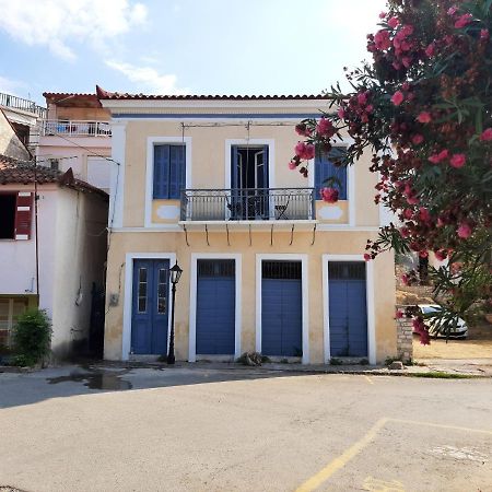 Traditional House At Koroni Near Beach ภายนอก รูปภาพ