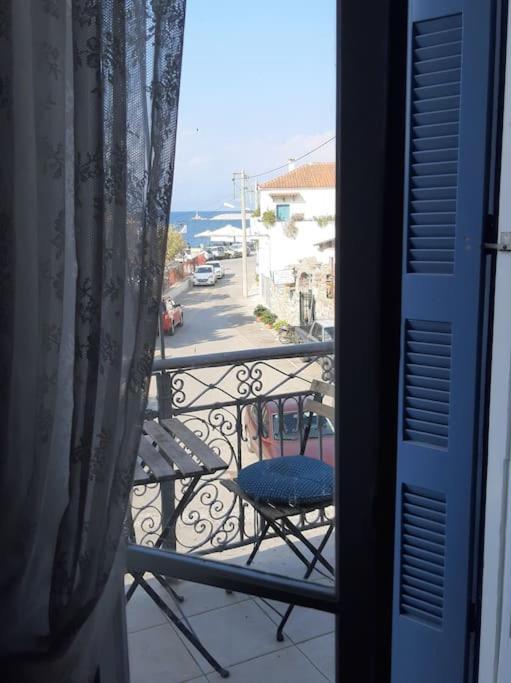 Traditional House At Koroni Near Beach ภายนอก รูปภาพ