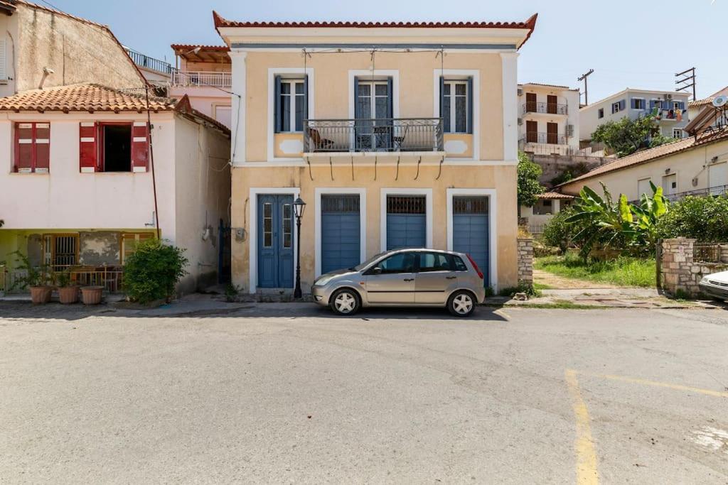 Traditional House At Koroni Near Beach ภายนอก รูปภาพ