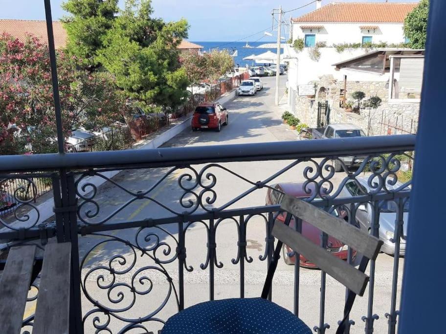 Traditional House At Koroni Near Beach ภายนอก รูปภาพ